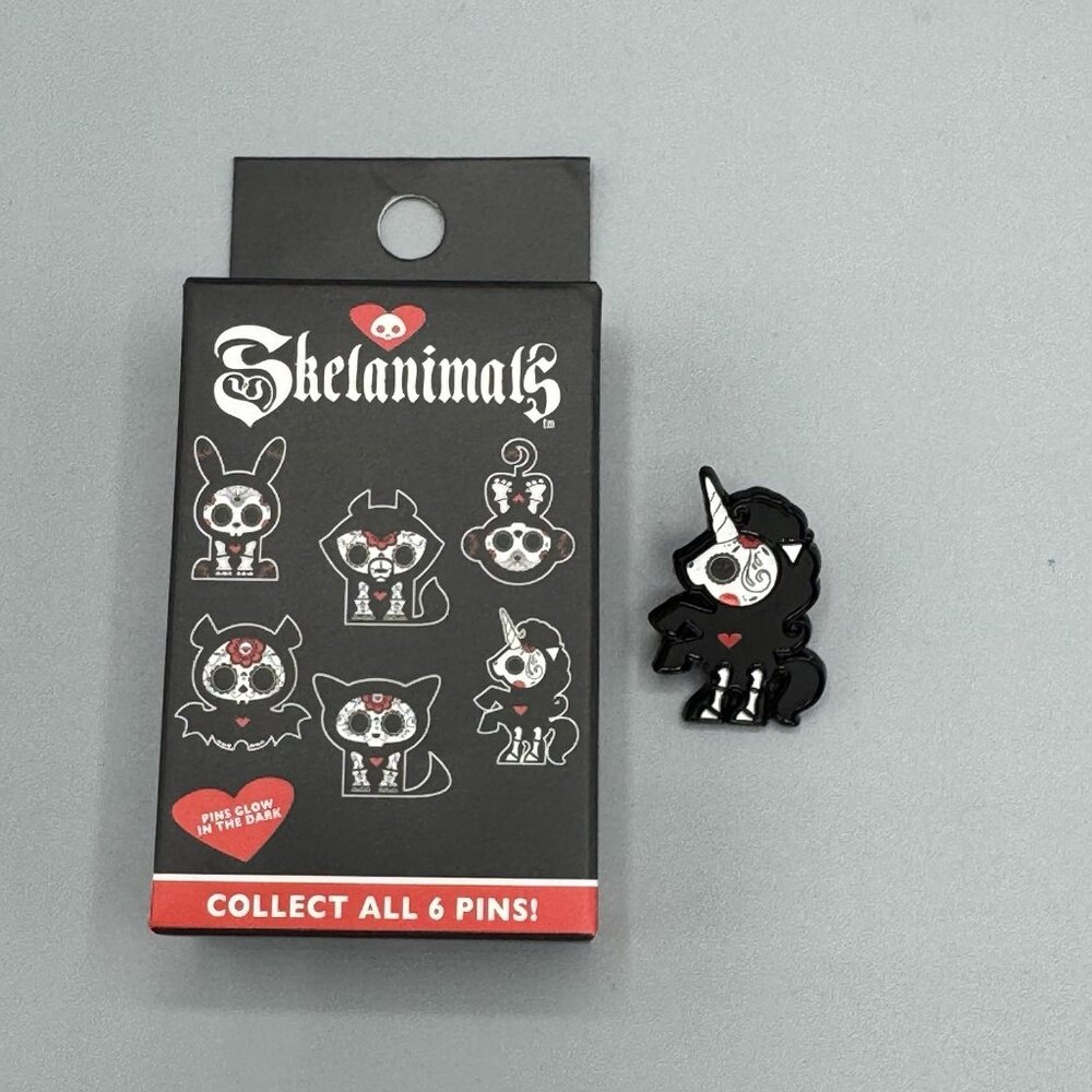 Skelanimals Day Of The Dead Blind Box Enamel Pin BONITA Unicorn New Open Box Glo
